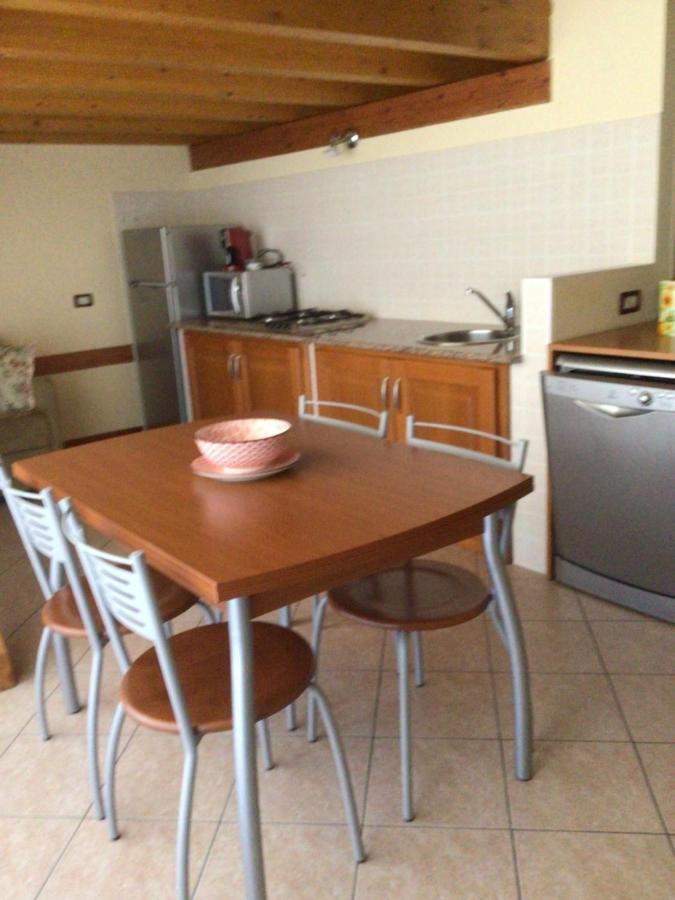 Casale El Galet Apartment Moniga del Garda Bagian luar foto