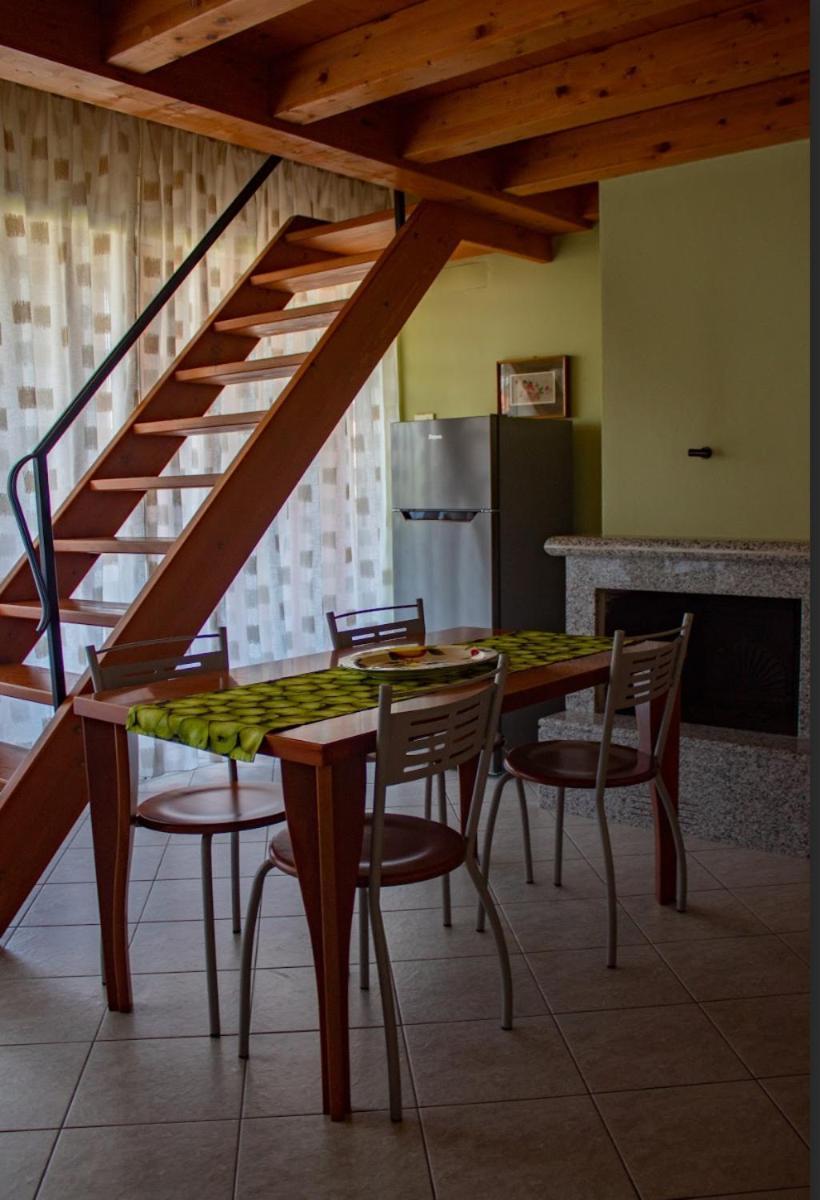 Casale El Galet Apartment Moniga del Garda Bagian luar foto